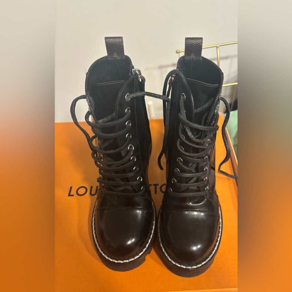Louis Vuitton star trail boots
